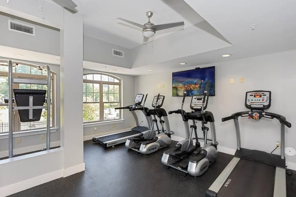 Chic Uptown Unit With Gym, Pool Apartment Charlotte